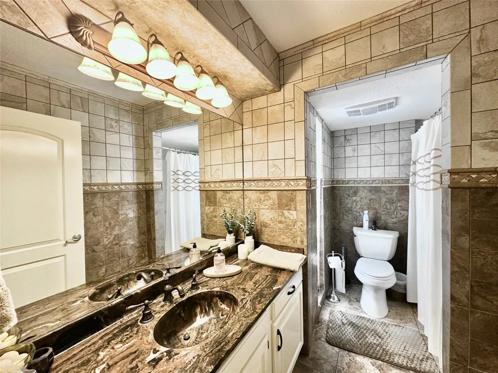 3313 E 68th Place #6 Tulsa, OK 74136