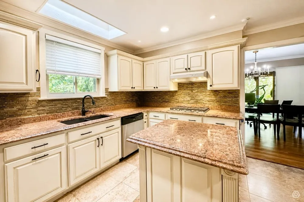 3313 E 68th Place #6 Tulsa, OK 74136