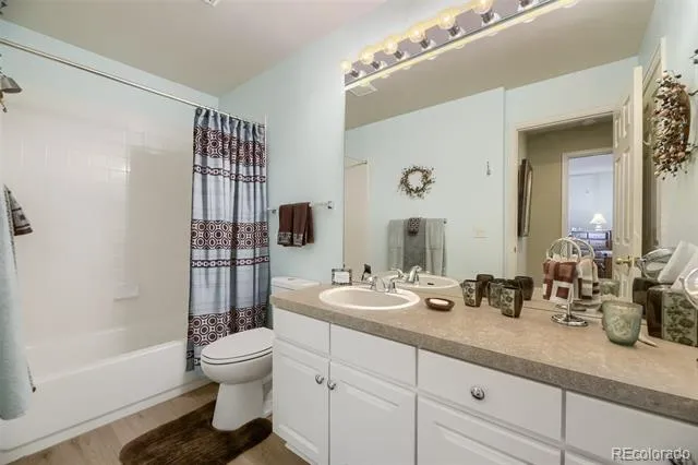 7594 Pineridge Trail Castle Pines, CO 80108