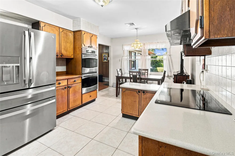 23 Wilmont Turn Coram, NY 11727