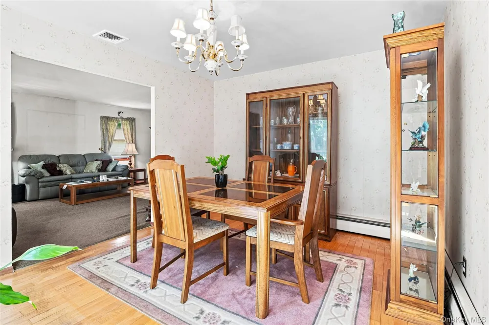 23 Wilmont Turn Coram, NY 11727