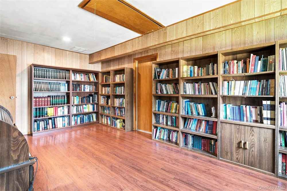 23 Wilmont Turn Coram, NY 11727