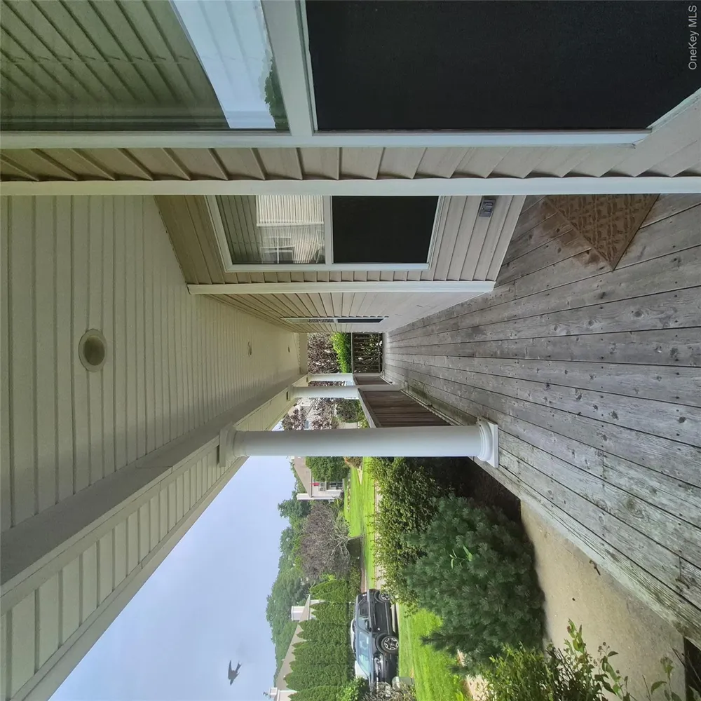 2501 Willow Pond Drive Riverhead, NY 11901