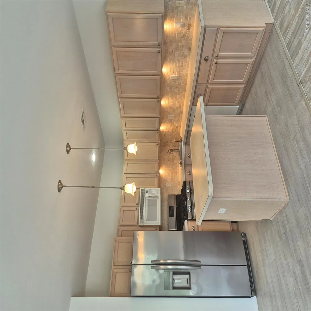 2501 Willow Pond Drive Riverhead, NY 11901