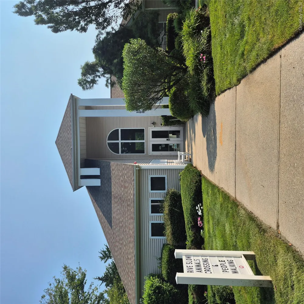 2501 Willow Pond Drive Riverhead, NY 11901