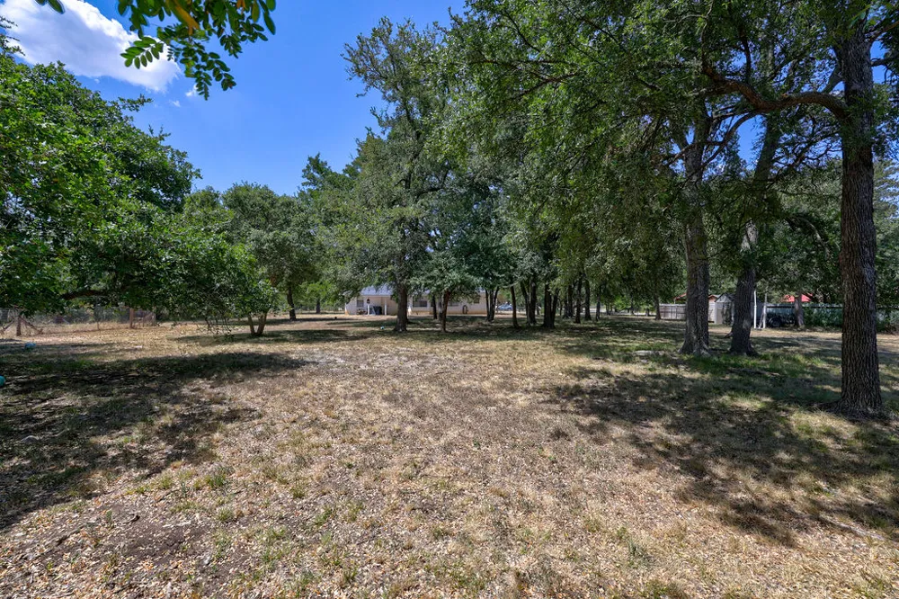 452 County Road 3081 Lampasas, TX 76550