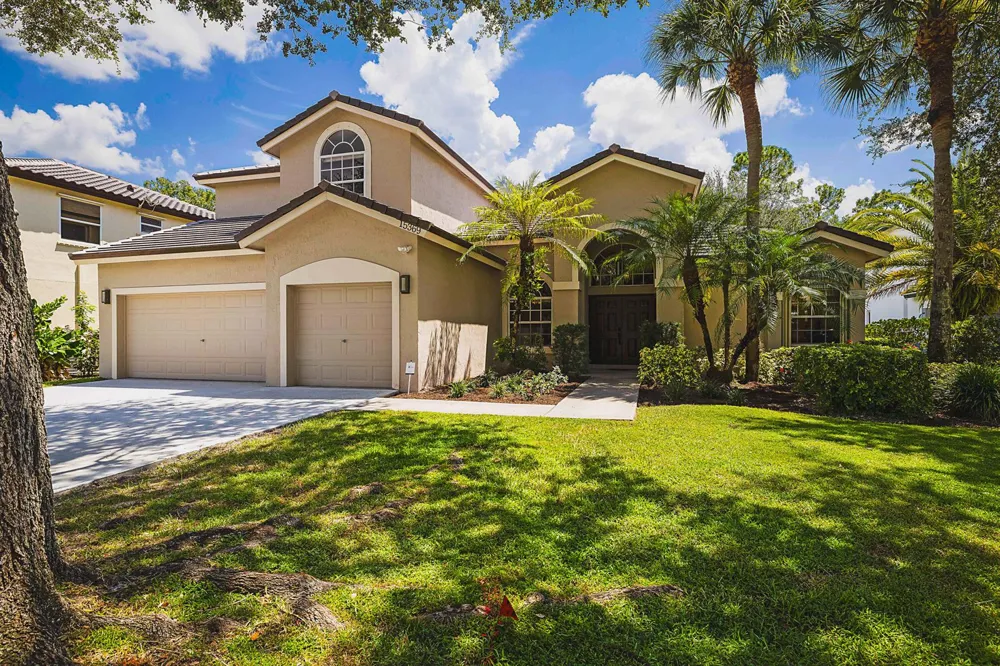 15369 Whispering Willow Drive Wellington, FL 33414