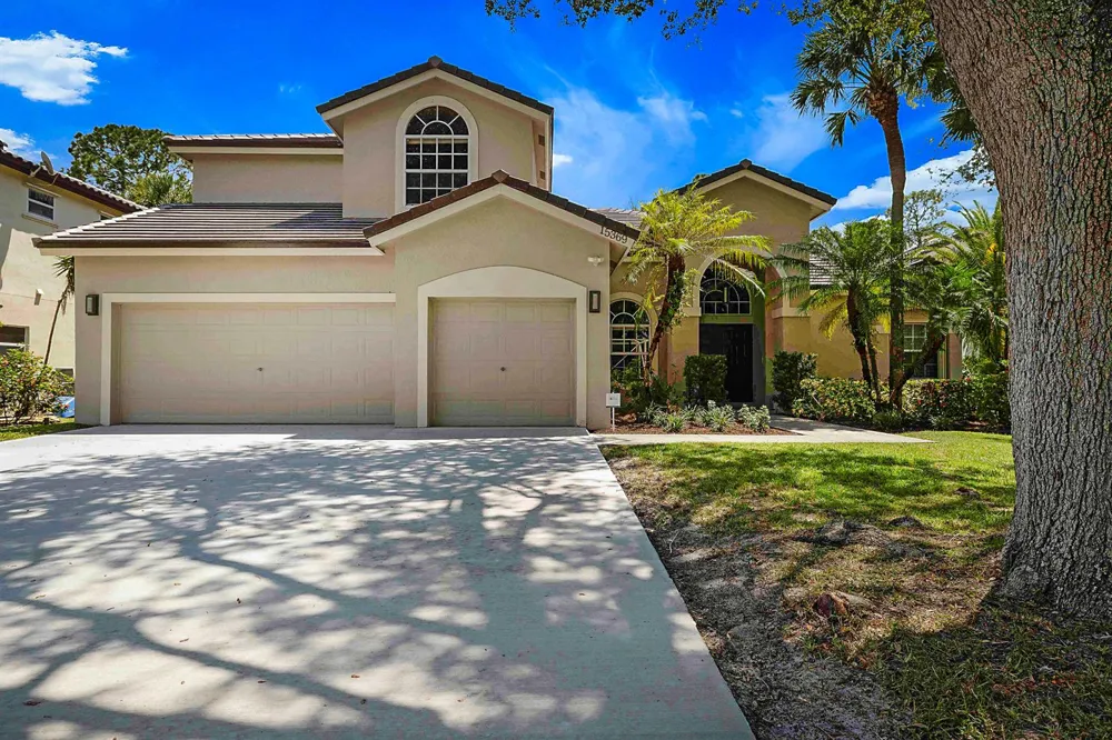 15369 Whispering Willow Drive Wellington, FL 33414