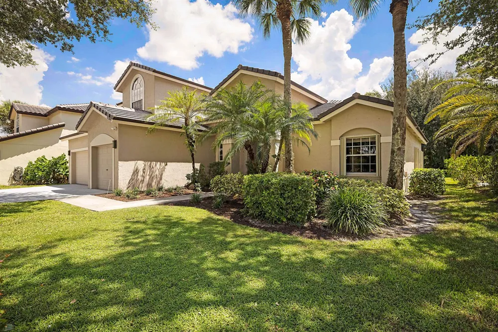 15369 Whispering Willow Drive Wellington, FL 33414