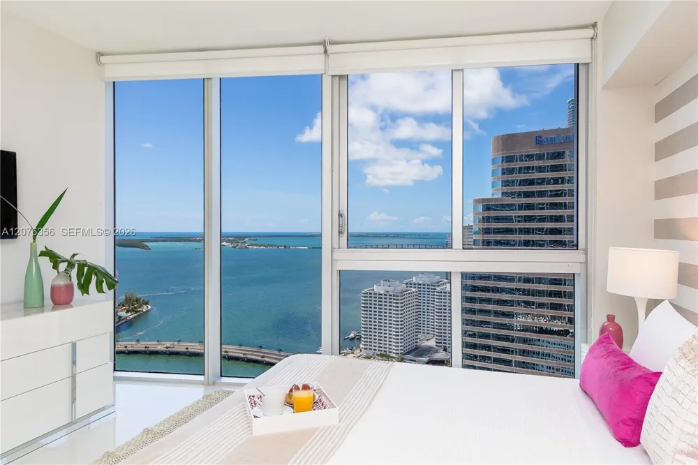 485 Brickell Ave #3410 Miami, FL 33131