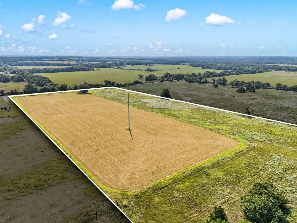 836 County Road 1895 Sunset, TX 76270