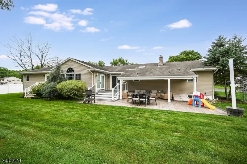 5 Harmer Ter Wayne, NJ 07470
