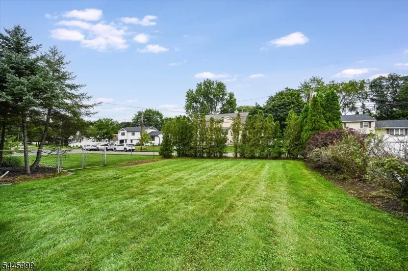 5 Harmer Ter Wayne, NJ 07470