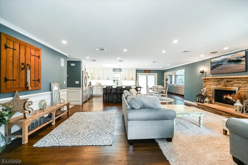 5 Harmer Ter Wayne, NJ 07470