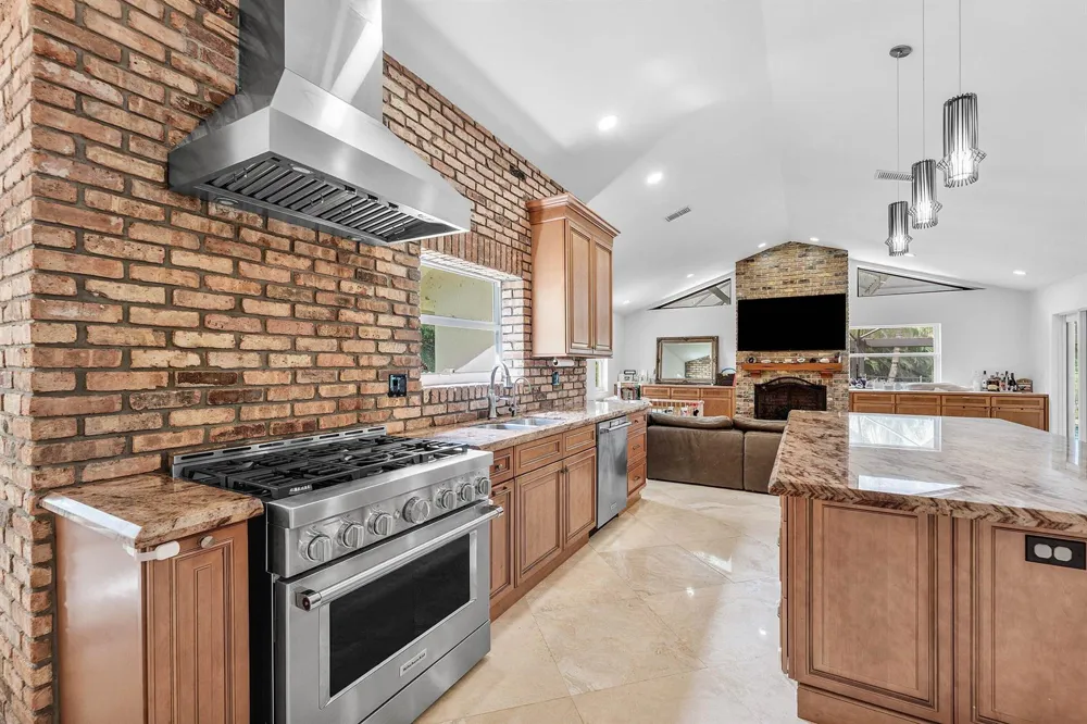 6911 ANNAPOLIS COURT Parkland, FL 33067