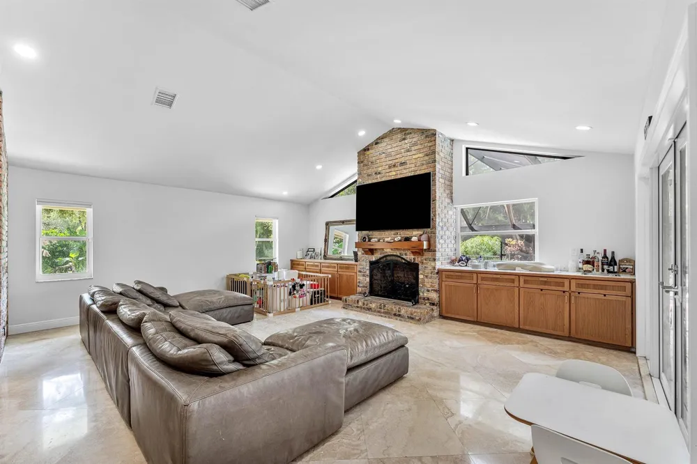 6911 ANNAPOLIS COURT Parkland, FL 33067