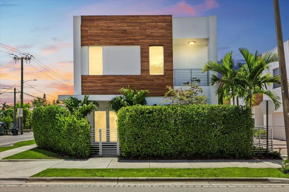 1255 NE 18TH AVENUE Fort Lauderdale, FL 33304
