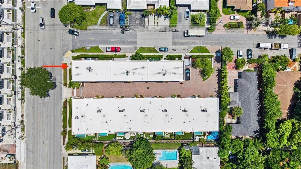 1255 NE 18TH AVENUE Fort Lauderdale, FL 33304