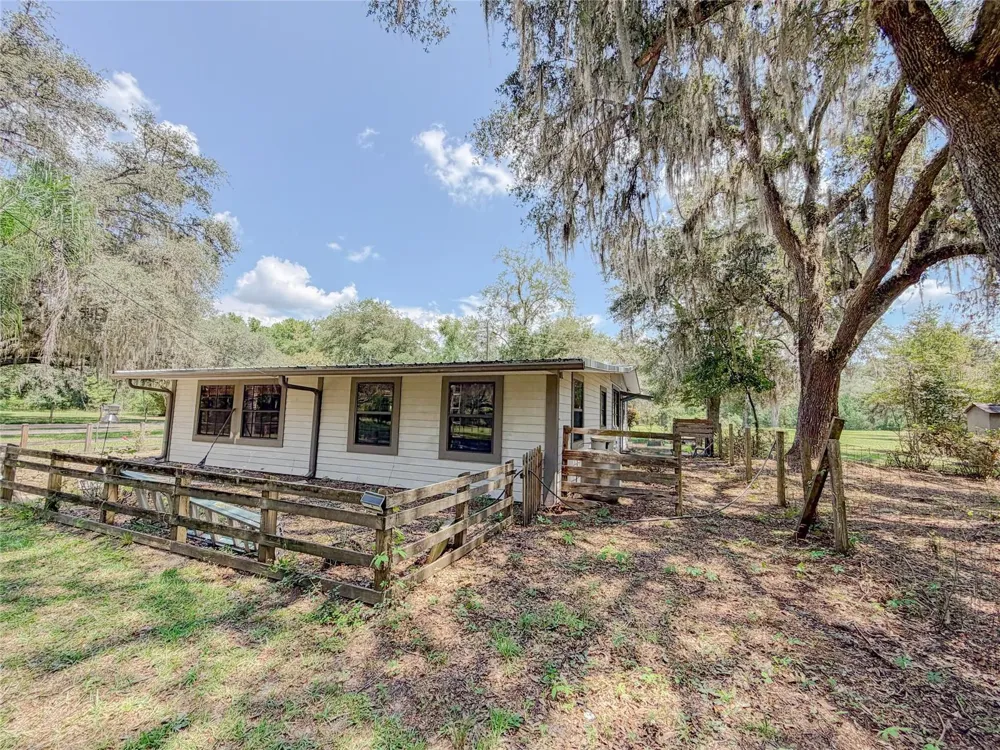 28622 STATE ROAD 121 Alachua, FL 32615