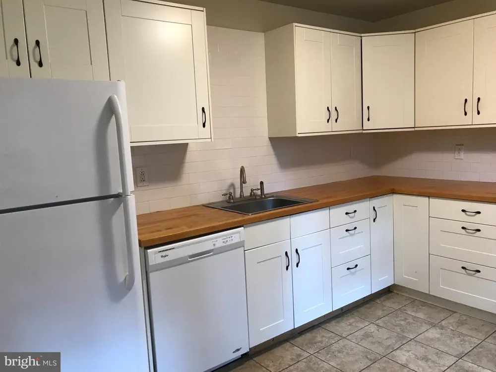 5370 ROUTE 212 Kintnersville, PA 18930