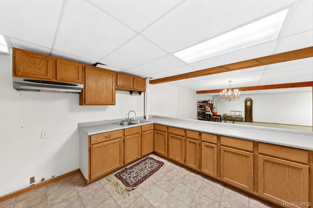 11897 Chase Boulevard Livonia City, MI 48150