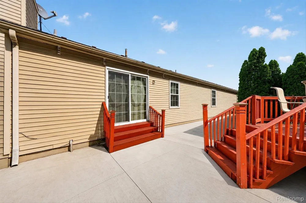 11897 Chase Boulevard Livonia City, MI 48150