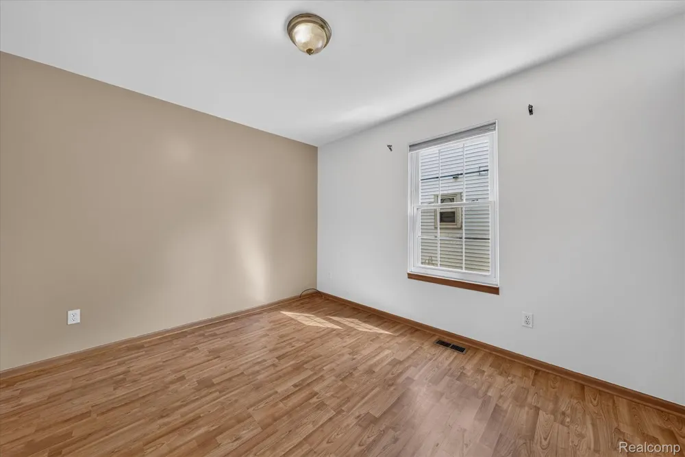 11897 Chase Boulevard Livonia City, MI 48150
