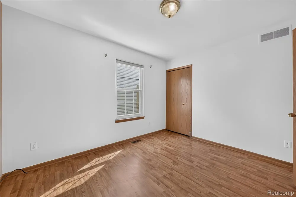 11897 Chase Boulevard Livonia City, MI 48150