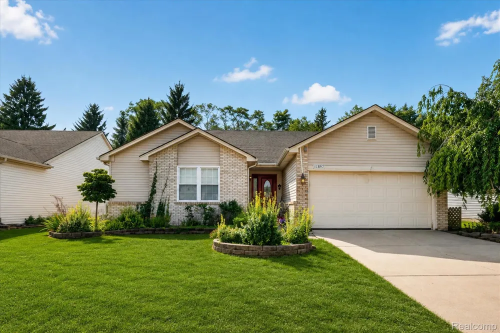 11897 Chase Boulevard Livonia City, MI 48150
