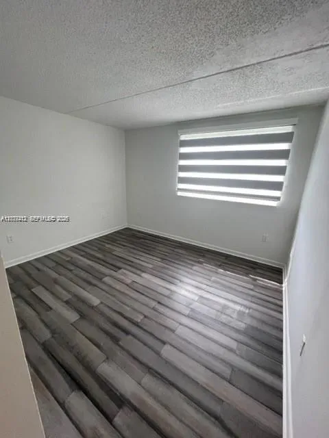6135 NW 186th St #205 Hialeah, FL 33015