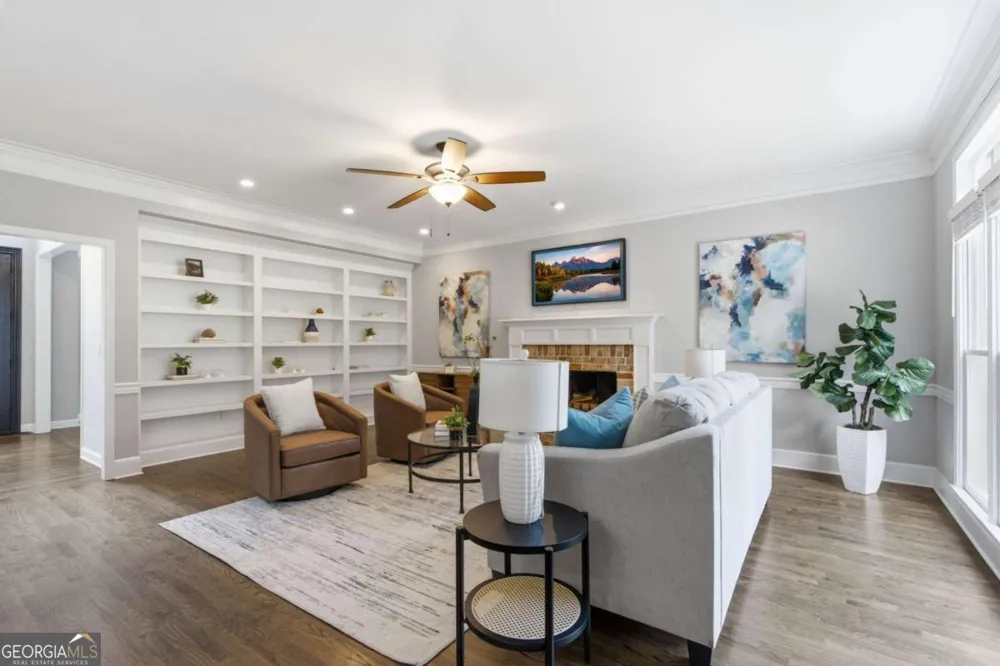 112 Grandcrest DR Suwanee, GA 30024