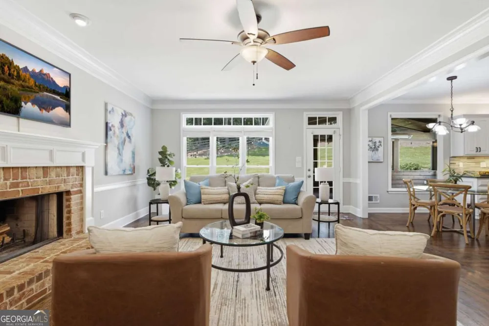 112 Grandcrest DR Suwanee, GA 30024