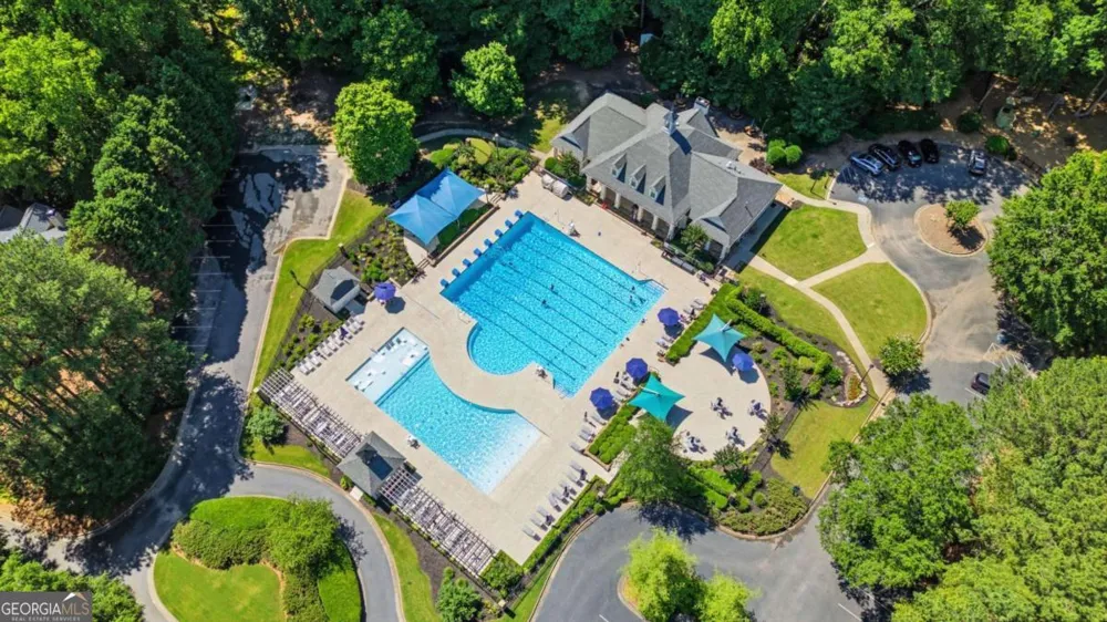 112 Grandcrest DR Suwanee, GA 30024