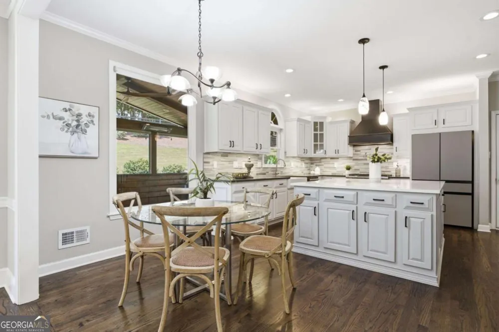 112 Grandcrest DR Suwanee, GA 30024