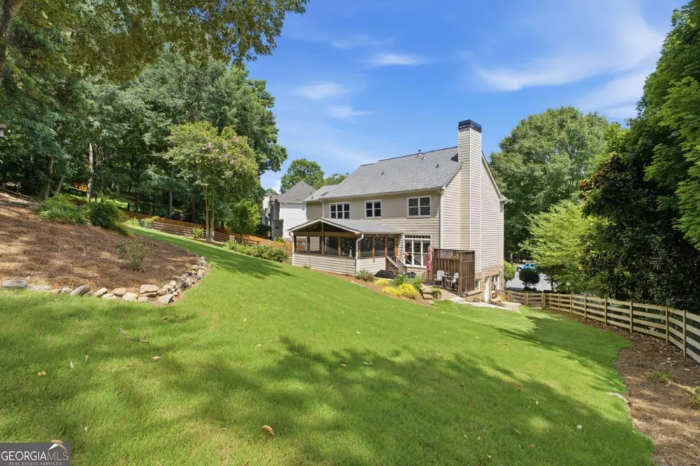 112 Grandcrest DR Suwanee, GA 30024