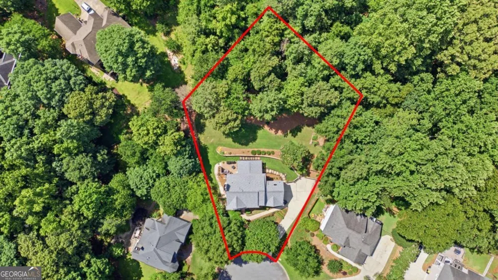 112 Grandcrest DR Suwanee, GA 30024