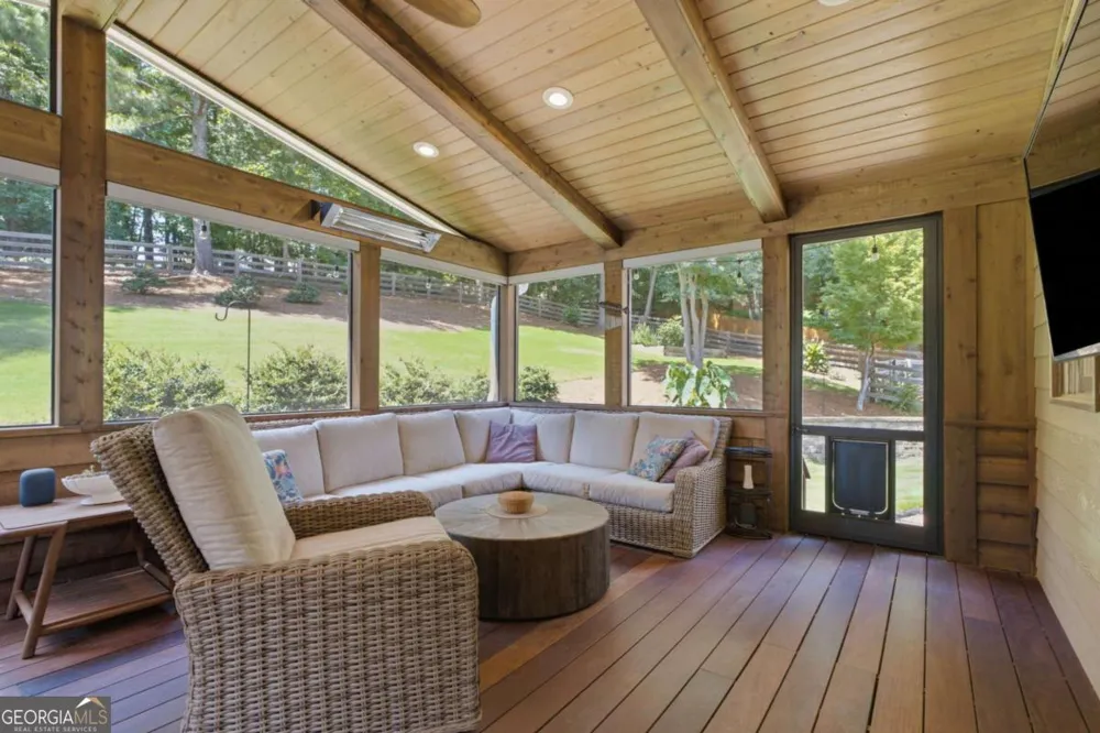 112 Grandcrest DR Suwanee, GA 30024