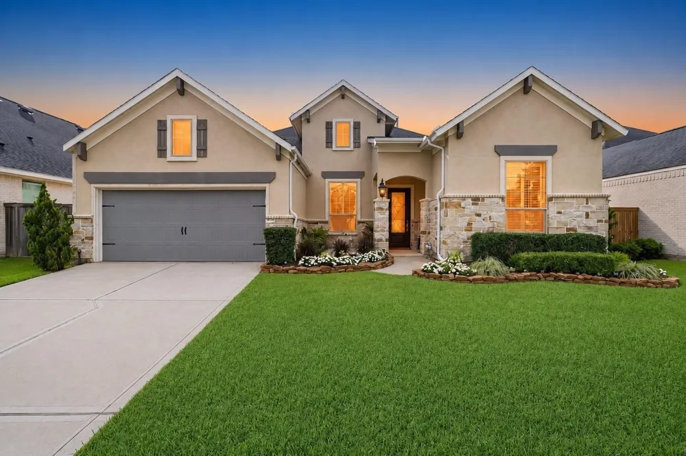 3411 Dover Valley Drive Houston, TX 77059