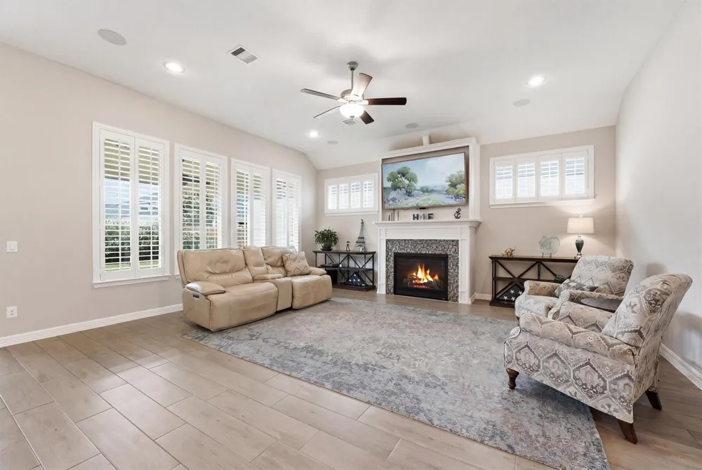 3411 Dover Valley Drive Houston, TX 77059
