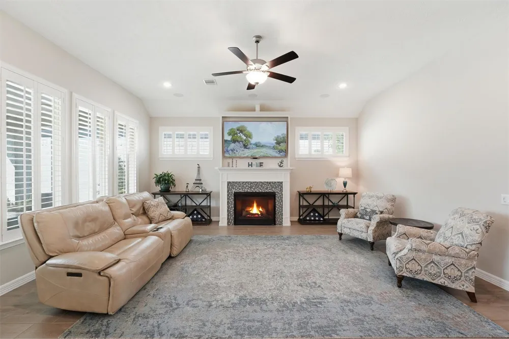 3411 Dover Valley Drive Houston, TX 77059