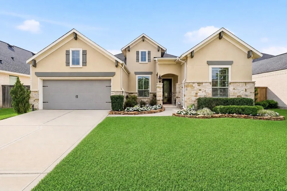 3411 Dover Valley Drive Houston, TX 77059
