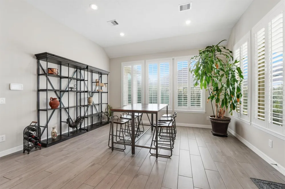 3411 Dover Valley Drive Houston, TX 77059