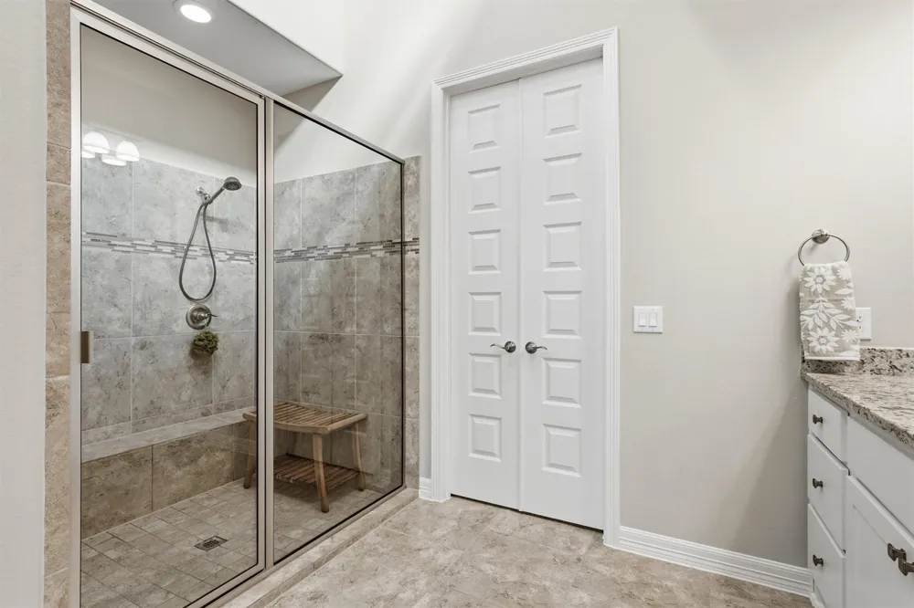 3411 Dover Valley Drive Houston, TX 77059