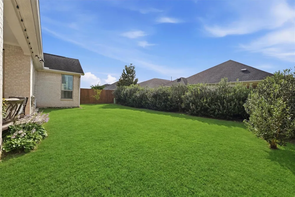 3411 Dover Valley Drive Houston, TX 77059
