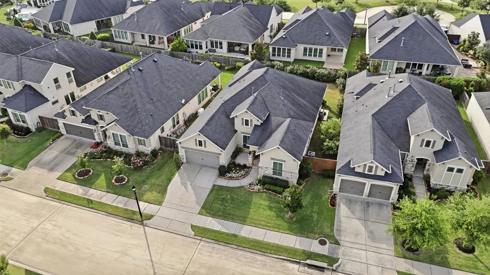 3411 Dover Valley Drive Houston, TX 77059