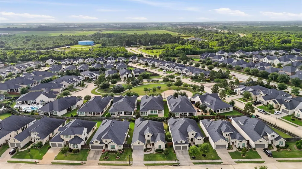 3411 Dover Valley Drive Houston, TX 77059