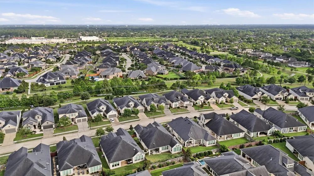 3411 Dover Valley Drive Houston, TX 77059