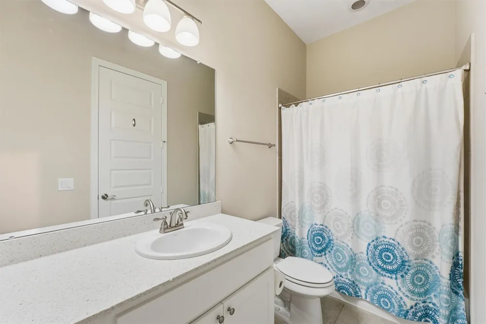 3411 Dover Valley Drive Houston, TX 77059