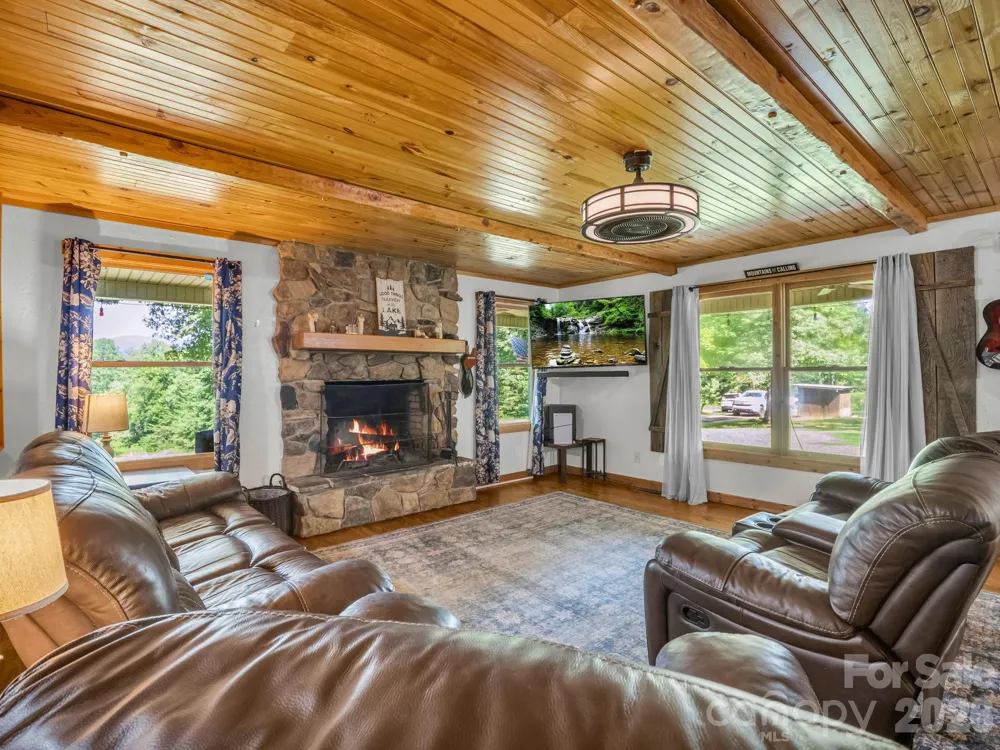 209 Chrysalis Lane Lake Lure, NC 28746