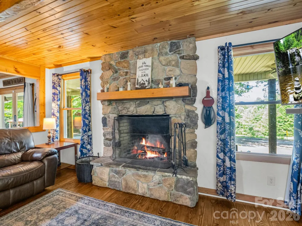 209 Chrysalis Lane Lake Lure, NC 28746